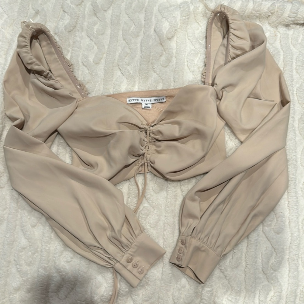 Beige tie shirt, medium, hyfve